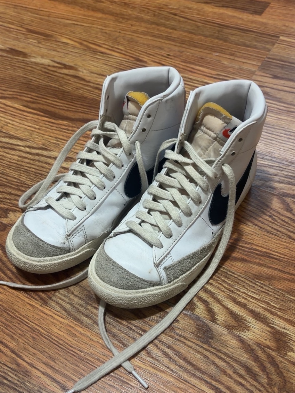 Nike Blazers’s | Men’s size 7 (women’s size 9)